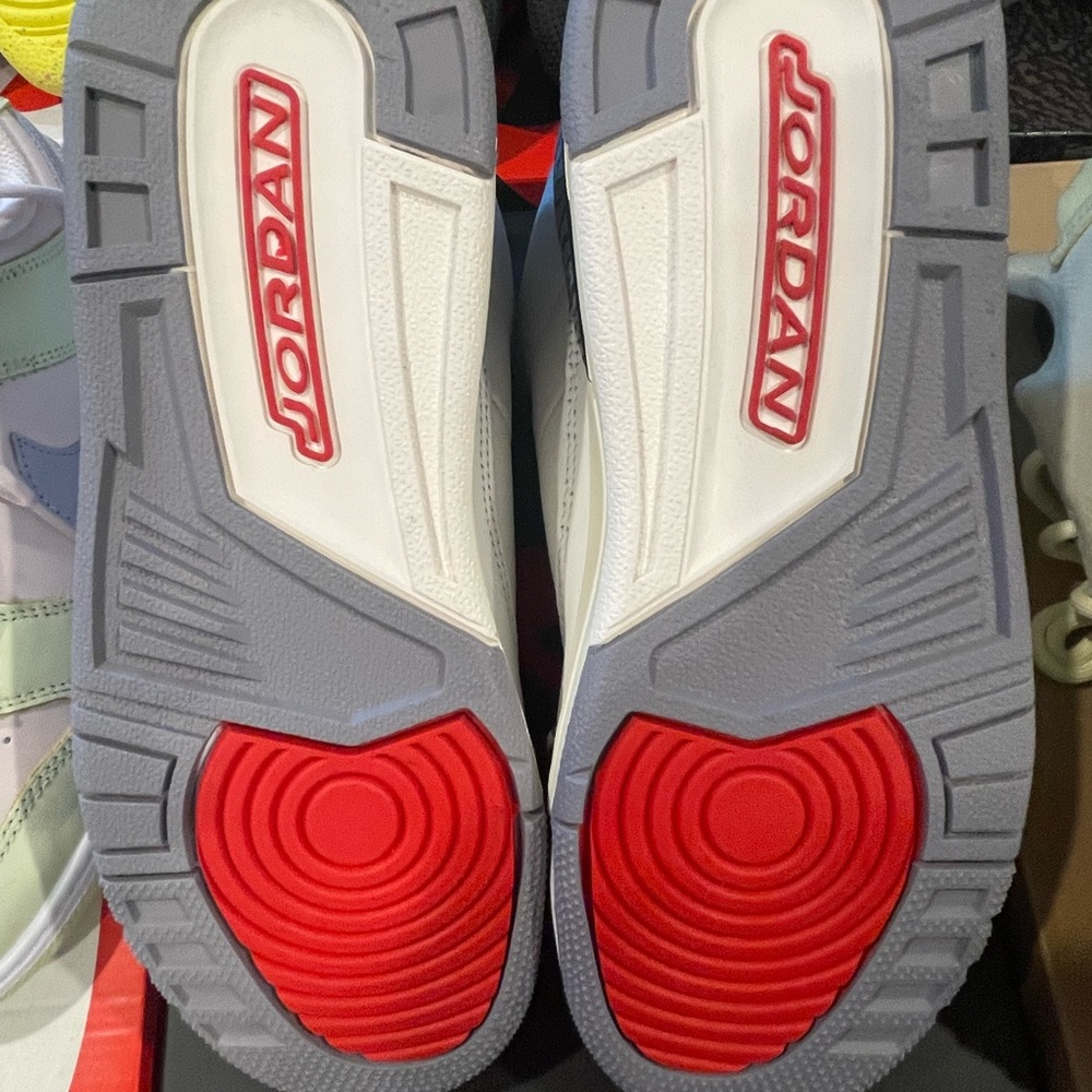 Jordan & yeezy - Picture 12 of 15